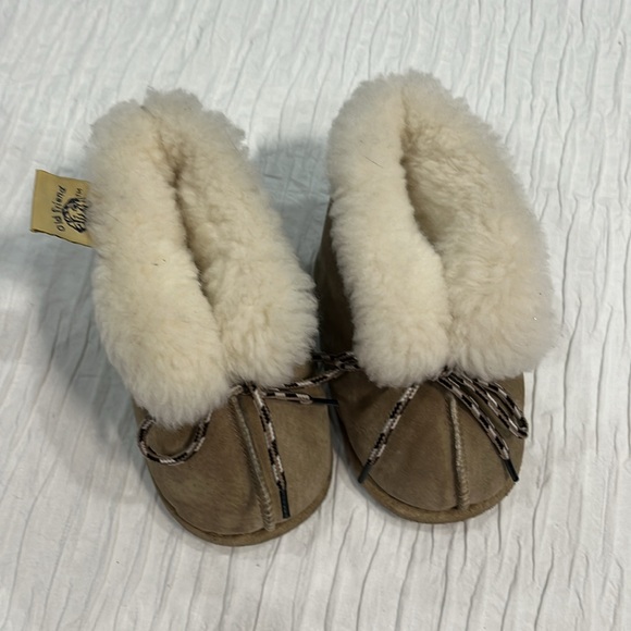 Old Friend Sheepskin & Suede Baby Softsole Infant and Toddler XL boots - Picture 6 of 10